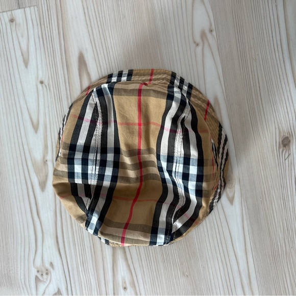 BURBERRY VINTAGE CHECK BUCKET HAT - Picture 8 of 10